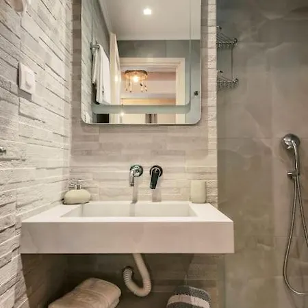 Myrovolos Luxury Angie's House