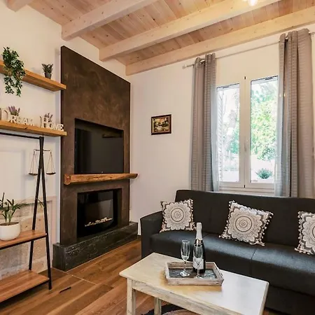 Myrovolos Luxury Angie's House Ιαλυσός Ρόδος