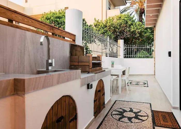Vakantiehuis Myrovolos Luxury Angie's House Ialysos (Rhodes)