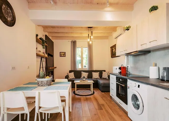 Myrovolos Luxury Angie's House Semesterbostad Ialysos (Rhodes)