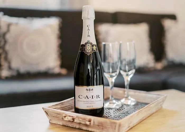 Myrovolos Luxury Angie's House *