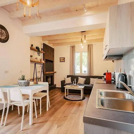 Hébergement de vacances Myrovolos Luxury Angie's House Ialysos (Rhodes)